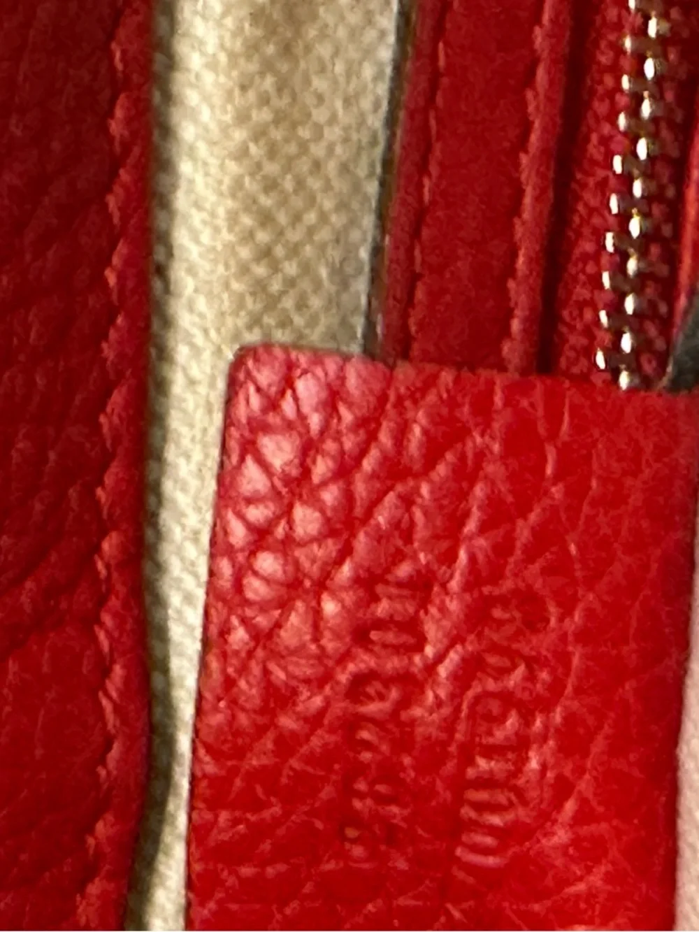 Gucci Red Leather Crossbody with Braided Strap and Tassels - Picture 11 of 11